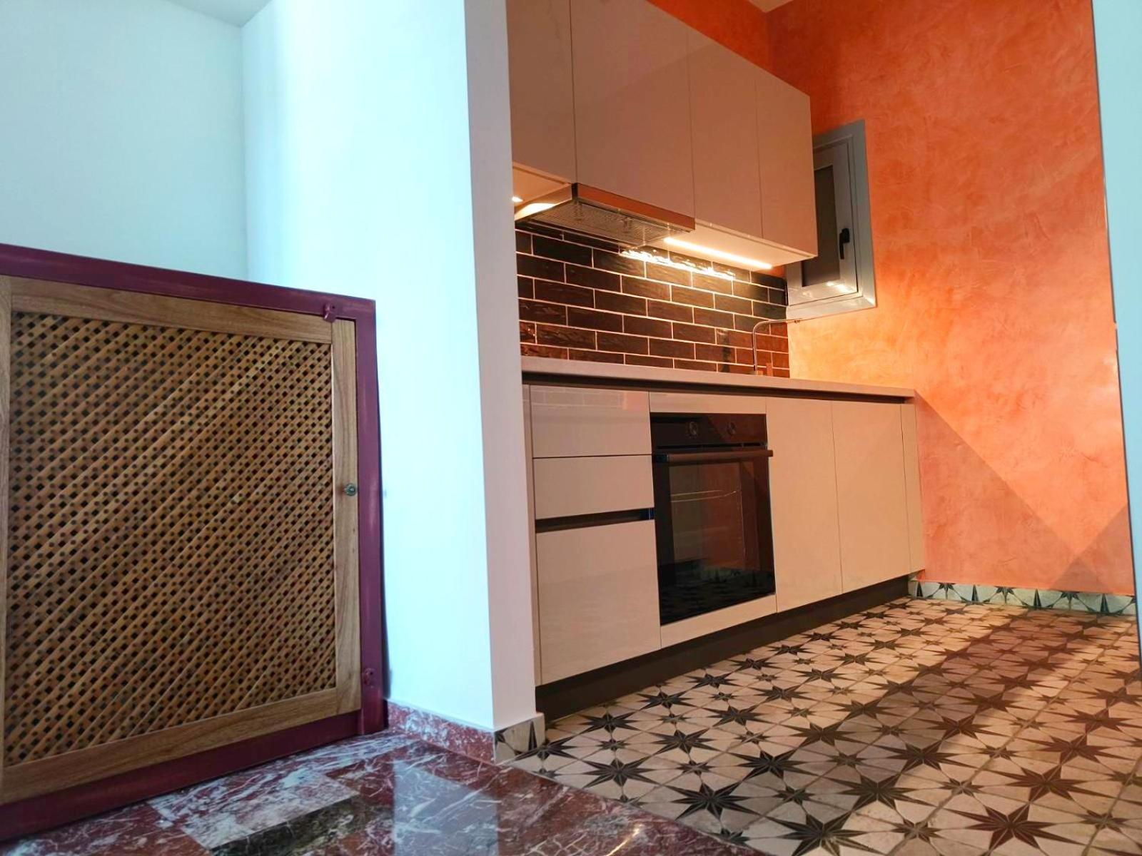 Апартаменты Stylish Artistic Flat With View, Three Min To Metro Афины Экстерьер фото